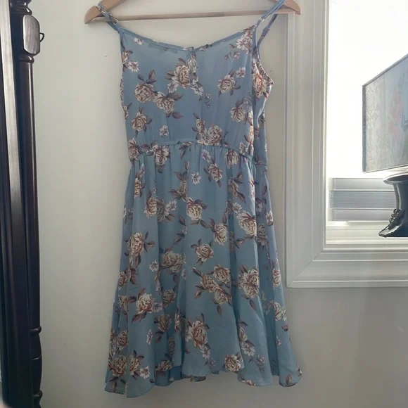 Cute Ruched Blue Flouncy Floral Mini Dress for Summer/Spring - Picture 3 of 6